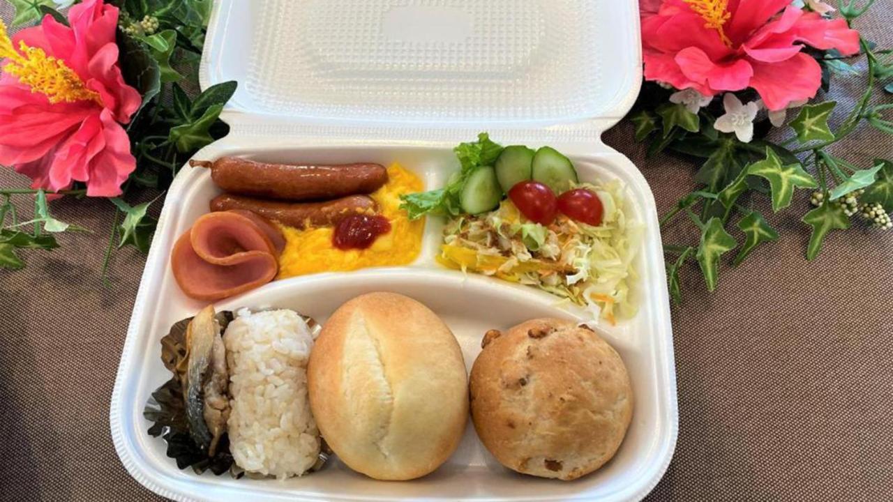 Toyoko Inn Okinawa Naha Kokusai-Dori Miebashi-Eki מראה חיצוני תמונה