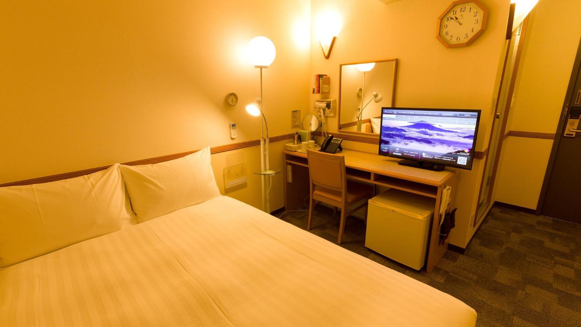 Toyoko Inn Okinawa Naha Kokusai-Dori Miebashi-Eki חדר תמונה